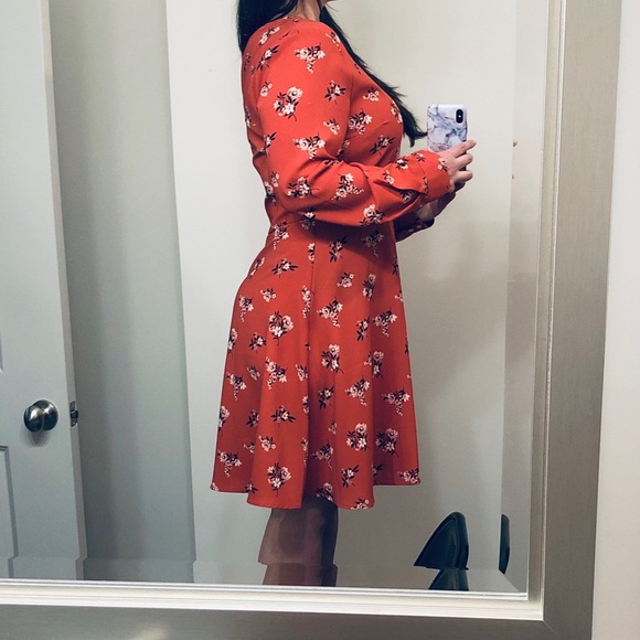 NWT LOFT Fit and Flare Long Sleeve Dress Size 12 - Picture 4 of 9